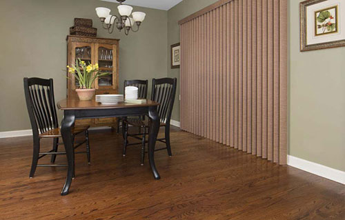 Dining Room with Oak Wood Laminate Flooring