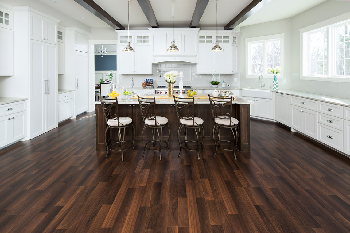 clarion-city-view-russet-kitchen